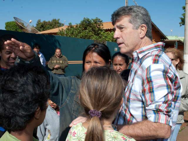  Durante lan&ccedil;amento de ponte, Murilo anuncia novas obras para Dourados