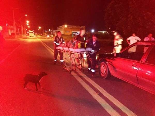 Gr&aacute;vida de tr&ecirc;s meses &eacute; atropelada ao salvar marido que tentava su&iacute;cidio