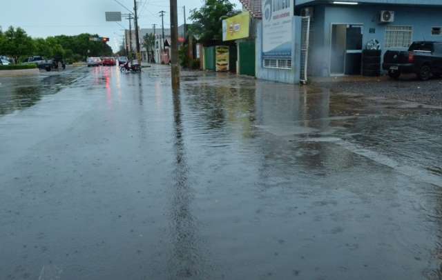 Em manh&atilde; de transtornos, choveu 101 mm, metade do registrado no m&ecirc;s