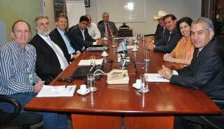 Equipe de MS se reuniu com dois representantes da Petrobras hoje. (Foto: Assessoria)