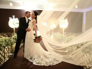 Juliana e Diogo se casaram em abril deste ano, depois de mais de 1 ano de planejamento e três endereços. (Foto: Eurides Aoki)