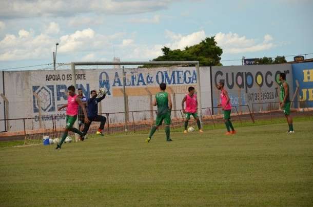 Misto volta aos treinos e busca boa atua&ccedil;&atilde;o contra o Costa Rica em casa