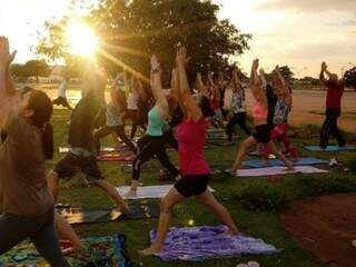 Aulão de yoga acontece no sábado. (Foto: Divulgação)