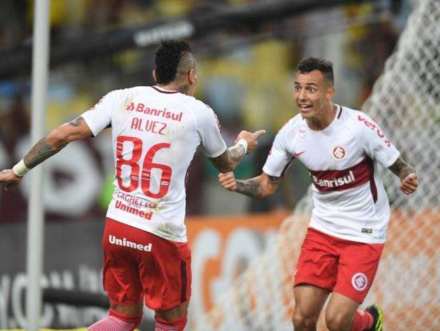 Internacional n&atilde;o d&aacute; mole e faz 3 a 0 sobre o Fluminense no Maracan&atilde; 