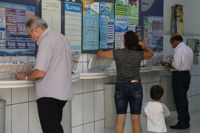Lot&eacute;ricas abrem para apostadores n&atilde;o perderem chance na Mega da Virada