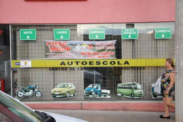 Resolu&ccedil;&atilde;o que imp&otilde;e prova para renovar CNH gera chiadeira nas ruas