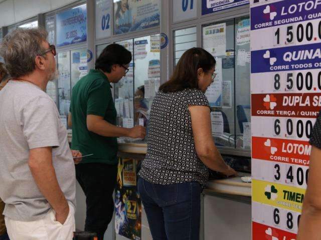 Sorteio de hoje n&atilde;o teve acertadores e no s&aacute;bado, Mega pode pagar R$ 26 milh&otilde;es