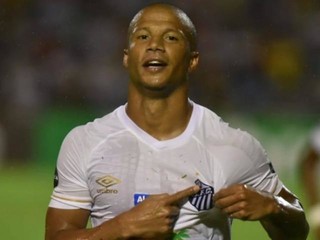 Carlos Sánchez, autor de dois dos gols da vitória do Santos. (Foto: Santos/FC) 