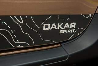 Renault lança série especial Duster Dakar