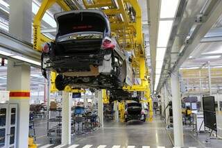 BMW Group produz primeiro veículo em sua fábrica de automóveis no Brasil