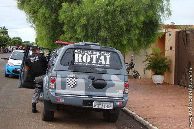  Bandidos armados invadem resid&ecirc;ncia e amarram v&iacute;timas em quarto em Tr&ecirc;s Lagoas