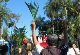 Missa campal foi realizada na Praça Newton, na Capital. (Foto: Paula Vitorino)