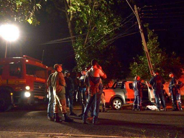 Pol&iacute;cia segue buscas por autores de duplo homic&iacute;dio no Tiradentes