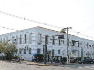 Santa Casa de Corumbá, onde a paciente foi atendida. (Foto: Diário Corumbaense) 