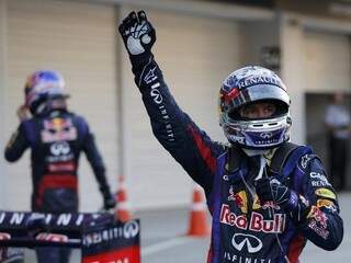 Vettel vence em Suzuka e fica mais perto do tetra. Massa termina em d&eacute;cimo