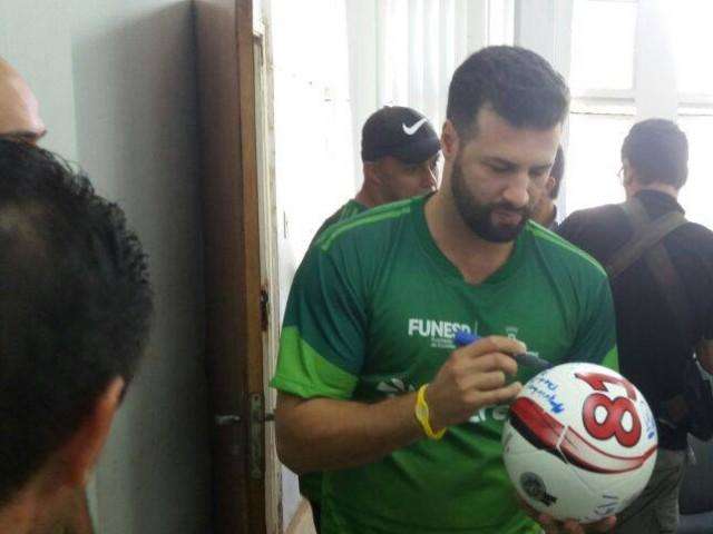 Projeto social p&otilde;e ex-jogadores para contar hist&oacute;rias hoje no Aero Rancho