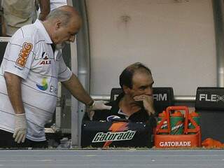 Treinador sofreu AVC durante partida entre Flamengo e Vasco no dia 28 de agosto. (Foto: Agência Lance)