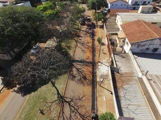 Sanesul está substituindo rede de água em Dourados para diminuir vazamentos (Foto: Divulgação)