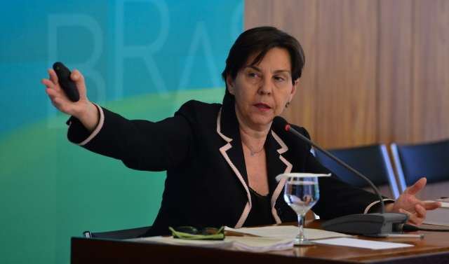 Ministra participa de mobiliza&ccedil;&atilde;o da educa&ccedil;&atilde;o contra a zika na Capital 
