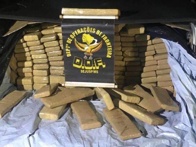 DOF encontra 621 quilos de maconha em Fiat Strada furtada em 2017