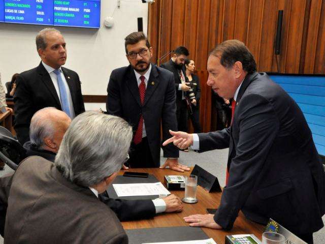 Deputados ir&atilde;o votar mudan&ccedil;as nas regras para concursos da PM