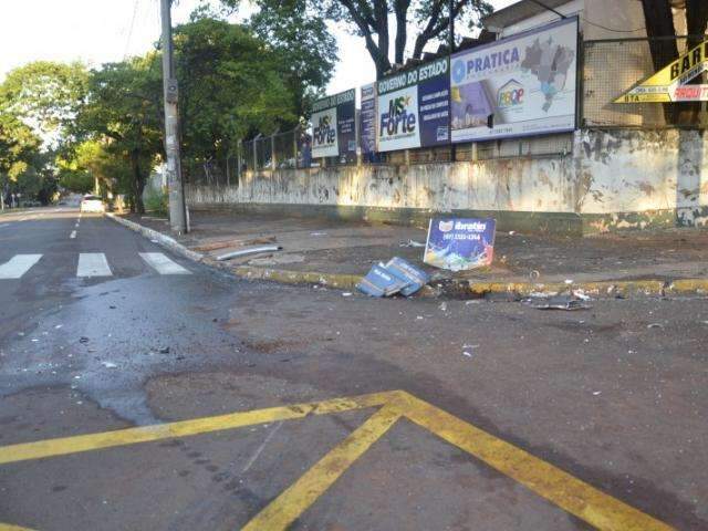 Motorista embriagado bate em t&aacute;xi e mata passageiro na Afonso Pena