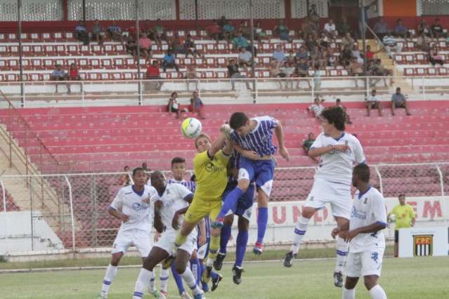 Aquidauanense vence, fica em 2&ordm; no grupo e mant&eacute;m esperan&ccedil;as na Copinha