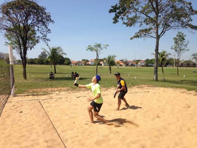 Port&otilde;es abertos no CMO teve torneio de beach tennis com 18 duplas
