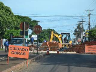 Obras interditam novo trecho na Júlio de Castilhos(Foto: Minamar Junior)