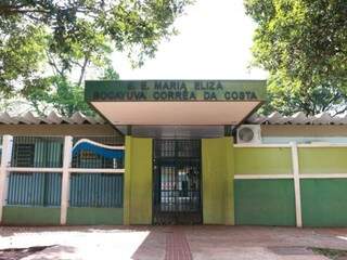 Escola Estadual fechada nesta segunda-feira na Vila Margarida (Foto: Henrique Kawaminami)