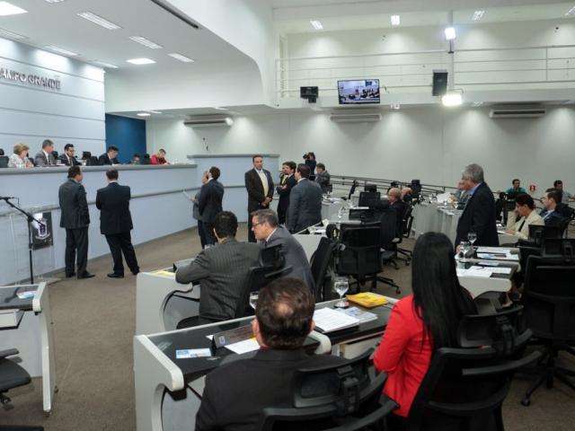 Vereadores votam amanh&atilde; projeto que muda nome de guardas para policiais