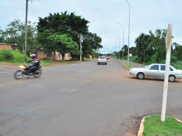 Acidente da avenida L&uacute;dio Coelho deixa ciclista ferida