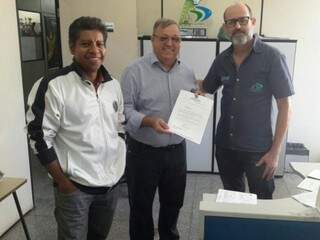 Prefeito de Itaquira&iacute; busca recursos para lazer e agricultura familiar