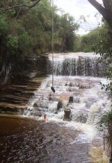 João aproveitando uma das cachoeiras. (Foto: Arquivo Pessoal)