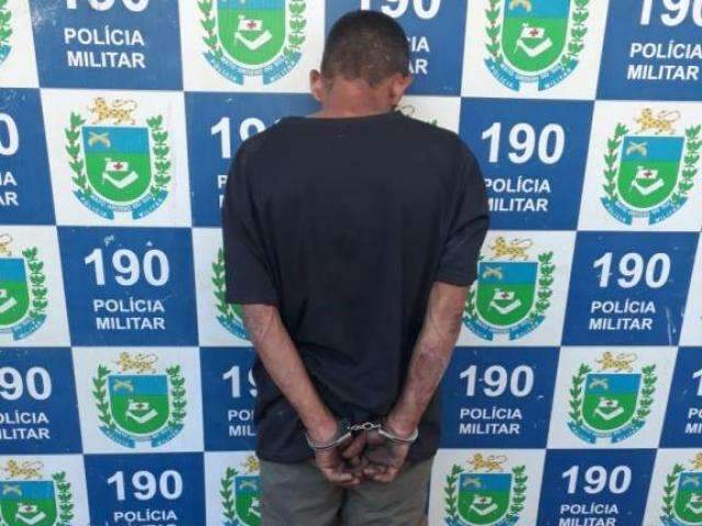Homem invade loja, furta armas de press&atilde;o e acaba preso no Centro 