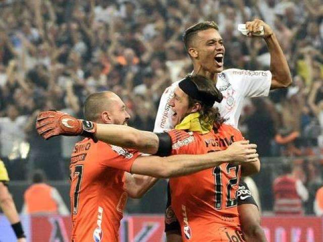 Com vit&oacute;ria por 2 a 1, Corinthians conquista 3&ordm; t&iacute;tulo seguido no Paulista