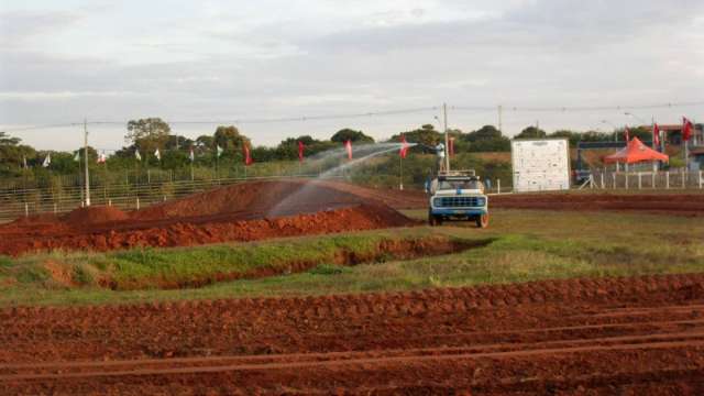 Pilotos de MS ficam &quot;entre a raz&atilde;o e a emo&ccedil;&atilde;o&quot; para seguir no Motocross