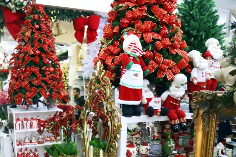 Montar ou comprar árvore de Natal pronta varia entre R$ 70 e R$ 5 mil -  Economia - Campo Grande News
