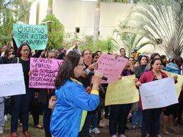 Contratar tempor&aacute;rios para substituir 4 mil demitidos &eacute; alternativa, diz MPE