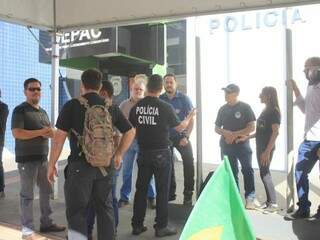 Pelo ato, 718 policiais civis de Mato Grosso do Sul ganharam ascensão profissional (Foto: Marina Pacheco/Arquivo)