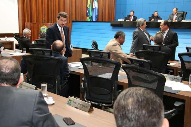 Deputados ir&atilde;o apreciar cinco projetos na sess&atilde;o desta ter&ccedil;a-feira