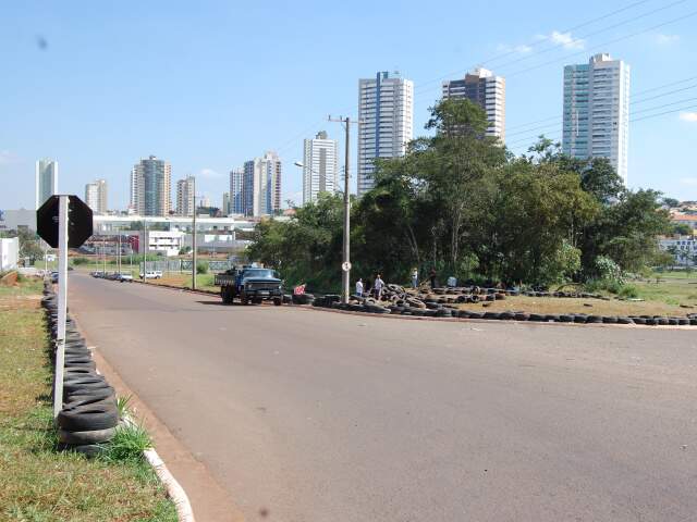 Corrida de Kart: 20 voltas (Estacionamento do Via Sul)