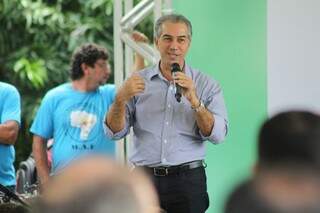 Governador promete união no Estado, dobrar recursos e cobrar retorno de prefeitos (Foto: Marcos Ermínio)