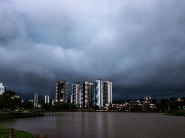 Domingo ter&aacute; pancadas de chuva e frente fria chega a MS na segunda-feira 