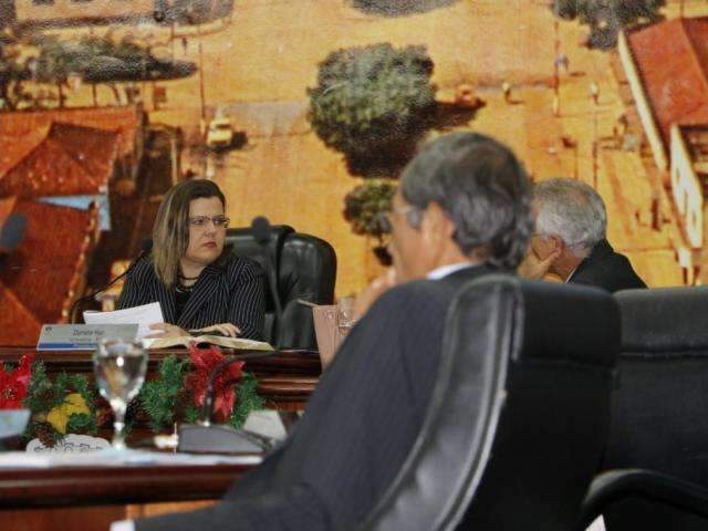 Juiz afasta vereadores presos por corrup&ccedil;&atilde;o e C&acirc;mara faz elei&ccedil;&atilde;o &agrave;s 14h