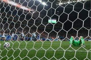Seleção Argentina comemora vitória no duelo contra Holanda. (Foto: Getty Images)