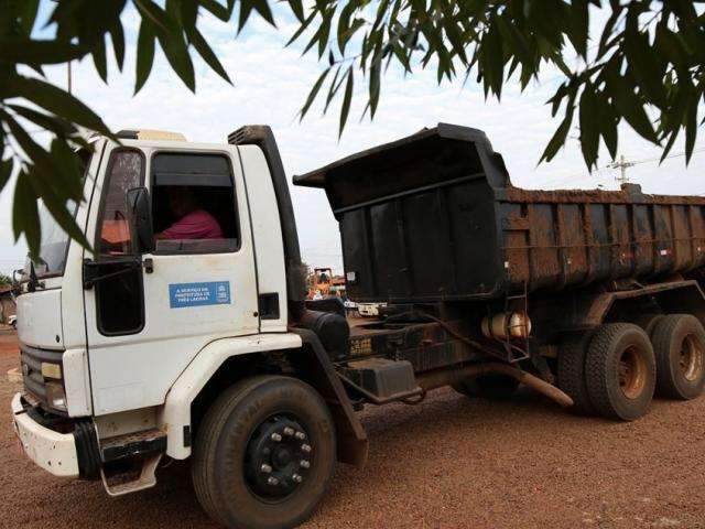A&ccedil;&atilde;o contra o Aedes em cidade de MS j&aacute; coletou 550 caminh&otilde;es de entulhos