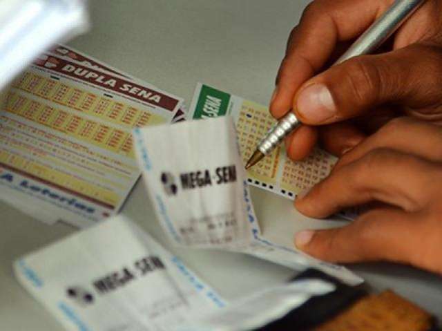 Sorteio da Mega-Sena n&atilde;o teve acertadores e acumula em R$ 43,5 milh&otilde;es