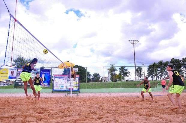 Torneio interestadual de futev&ocirc;lei termina hoje em Dourados