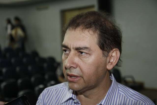 Prefeito promete que todas as obras do PAC ser&atilde;o conclu&iacute;das em seu mandato